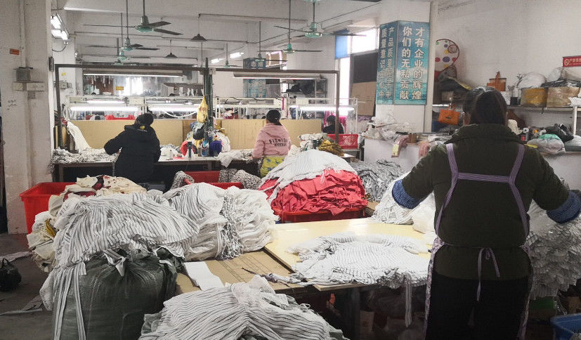 Guangzhou Beianji Clothing Co., Ltd. linea di produzione del produttore
